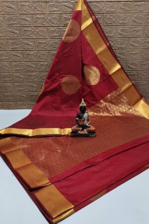 Vasthrakala Crimson Charm – Golden Grace Saree